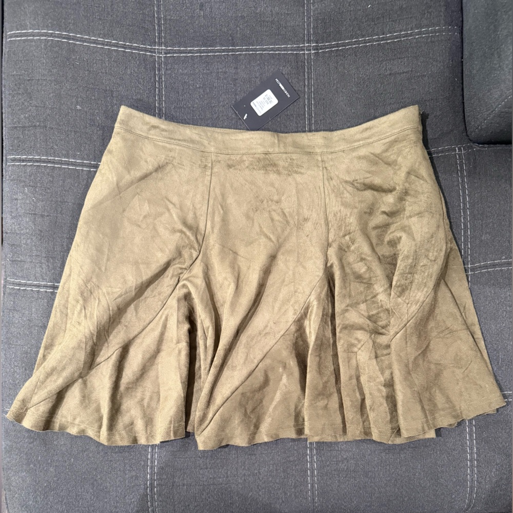 3x Pleated Mini Skirt by Fashion Nova